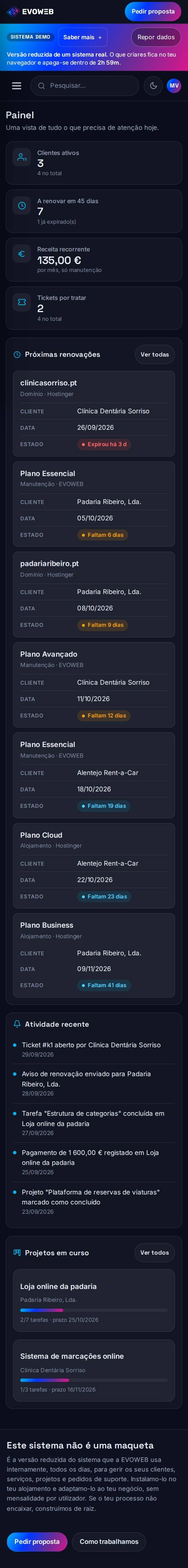 Sistema de Gestão de Clientes e Projetos no telemóvel